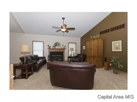 3605 Carnoustie Dr, Springfield, IL 62712 photo 7