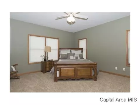 3605 Carnoustie Dr, Springfield, IL 62712 photo 13