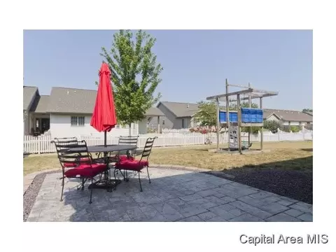 3605 Carnoustie Dr, Springfield, IL 62712 photo 2