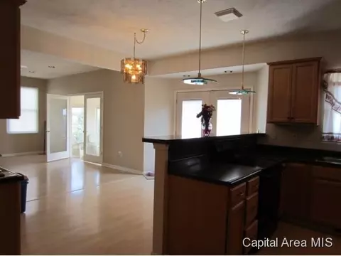 2020 Halifax, Springfield, IL 62703 photo 4