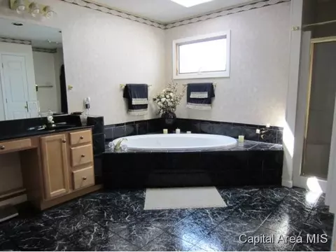 2020 Halifax, Springfield, IL 62703 photo 8