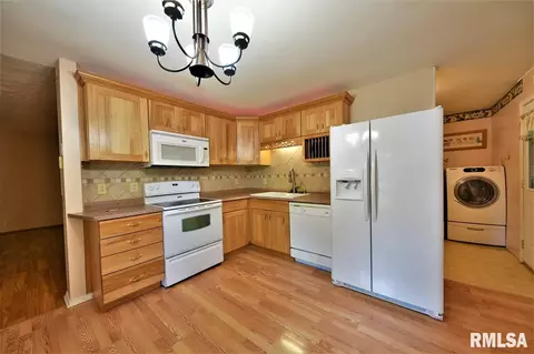 1817 Hastings Rd, Springfield, IL 62702 photo 2