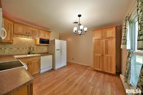 1817 Hastings Rd, Springfield, IL 62702 photo 9