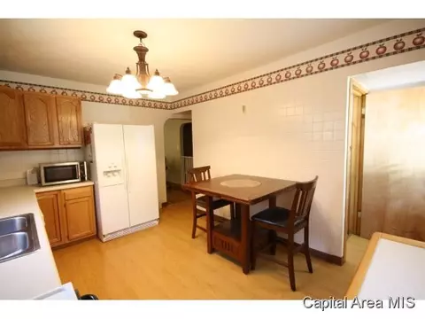2216 S 10th, Springfield, IL 62703 photo 9