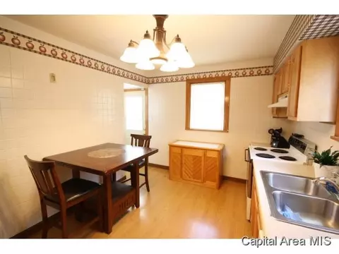 2216 S 10th, Springfield, IL 62703 photo 7