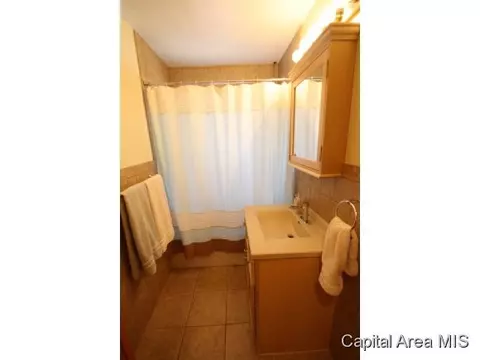 2216 S 10th, Springfield, IL 62703 photo 11