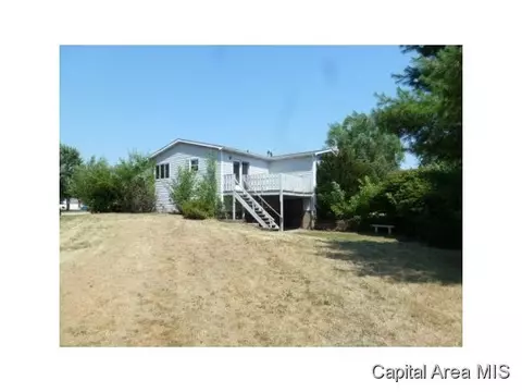 2704 Mead Dr, Springfield, IL 62707 photo 2