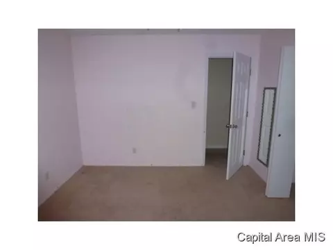 2704 Mead Dr, Springfield, IL 62707 photo 9