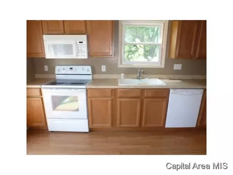 2704 Mead Dr, Springfield, IL 62707 photo 7