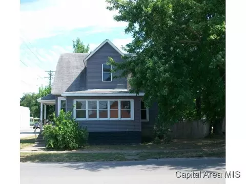 314 E 4th St, Beardstown, IL 62618 photo 1