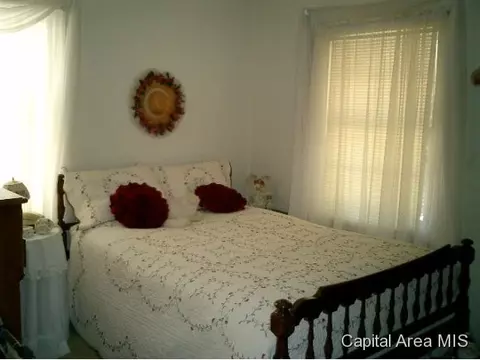 2441 Yale Blvd, Springfield, IL 62703 photo 5