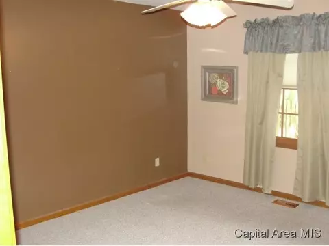 100 Walnut Valley Dr, Springfield, IL 62707 photo 14
