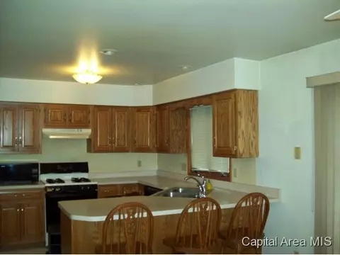 1931 N 9th, Springfield, IL 62702 photo 3