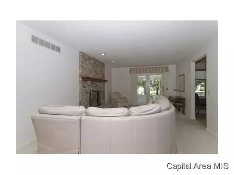 2525 Argonne Ave, Springfield, IL 62704 photo 5