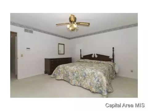 2525 Argonne Ave, Springfield, IL 62704 photo 11