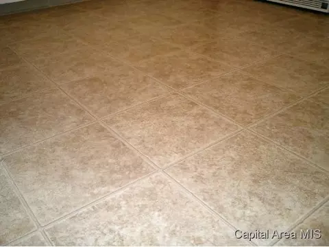 2306 Dover Dr, Springfield, IL 62703 photo 15