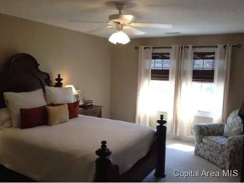 1809 Armitage, Springfield, IL 62711 photo 9