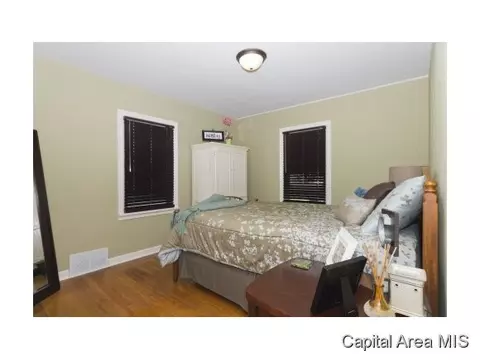 2329 S Spg, Springfield, IL 62703 photo 10