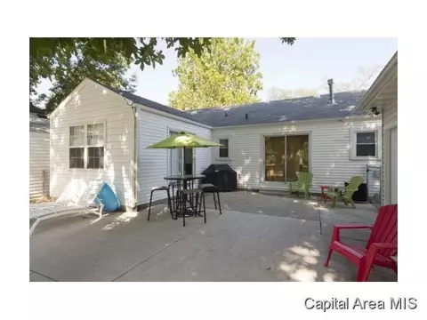 2329 S Spg, Springfield, IL 62703 photo 3