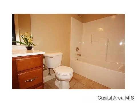 5528 Legacy Ln, Springfield, IL 62711 photo 8