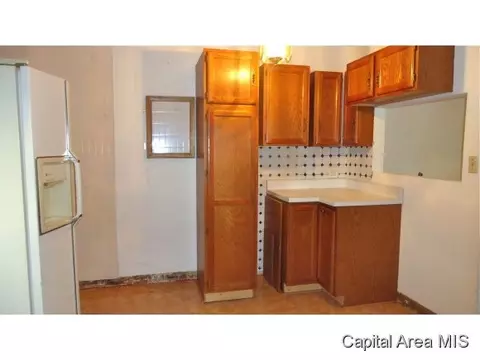 1821 Bertman, Springfield, IL 62702 photo 6