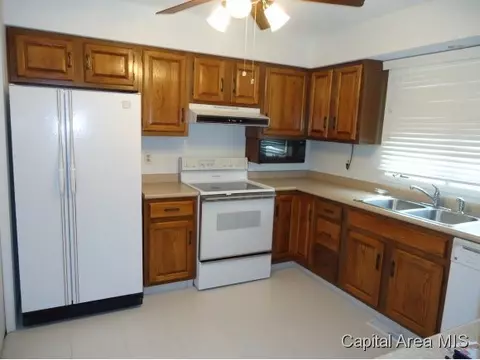 104 Brookside Pl, Springfield, IL 62704 photo 8