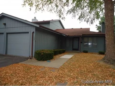 104 Brookside Pl, Springfield, IL 62704 photo 1