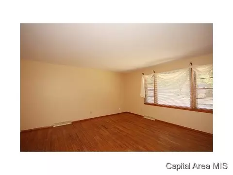 824 Independence Rdg, Springfield, IL 62702 photo 6