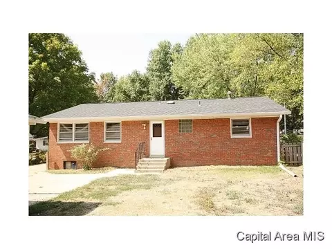 824 Independence Rdg, Springfield, IL 62702 photo 3