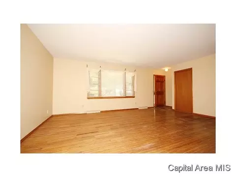 824 Independence Rdg, Springfield, IL 62702 photo 7