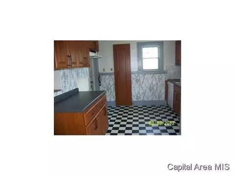1904 S Douglas, Springfield, IL 62704 photo 4
