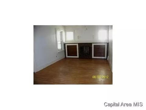 1904 S Douglas, Springfield, IL 62704 photo 2
