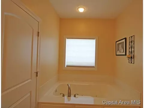 4600 W Longfellow, Springfield, IL 62711 photo 13