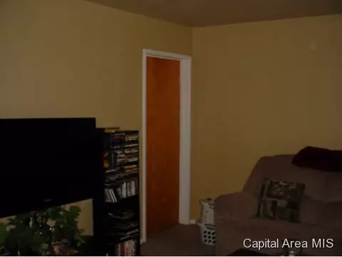 2724 S Park, Springfield, IL 62704 photo 9