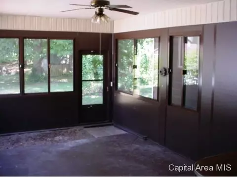 2724 S Park, Springfield, IL 62704 photo 8