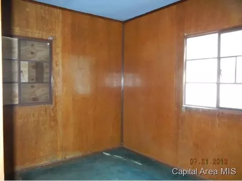 2036 S Holmes, Springfield, IL 62704 photo 2