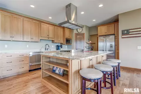 605 Gabriel Rd, Springfield, IL 62712 photo 8