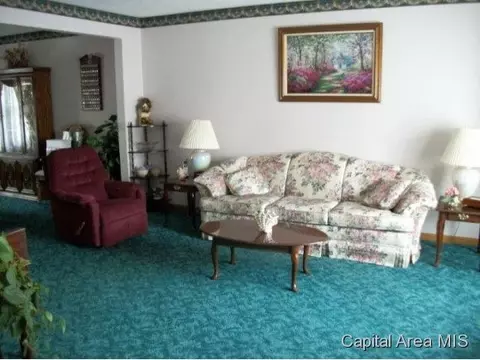 4069 Crocus, Springfield, IL 62711 photo 2