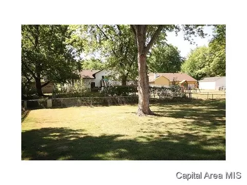 2728 Cardigan, Springfield, IL 62702 photo 23