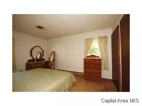 2728 Cardigan, Springfield, IL 62702 photo 11