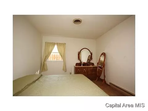 2728 Cardigan, Springfield, IL 62702 photo 10