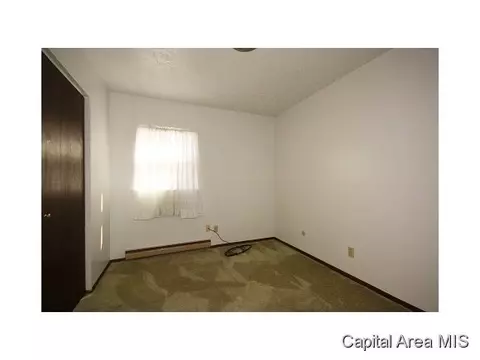2728 Cardigan, Springfield, IL 62702 photo 13