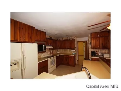 42 Holliday, Springfield, IL 62702 photo 4