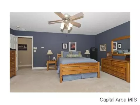 608 Woodbridge, Springfield, IL 62711 photo 15