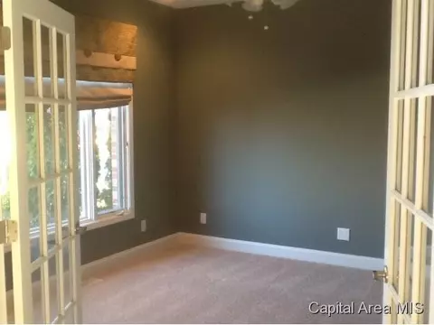 608 Woodbridge, Springfield, IL 62711 photo 4