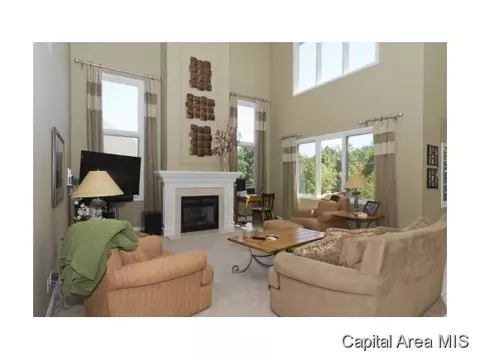 608 Woodbridge, Springfield, IL 62711 photo 5