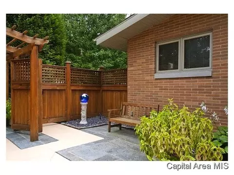 2101 Briarcliff Dr, Springfield, IL 62704 photo 22