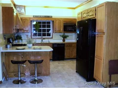 6251 Thresher, Springfield, IL 62712 photo 8