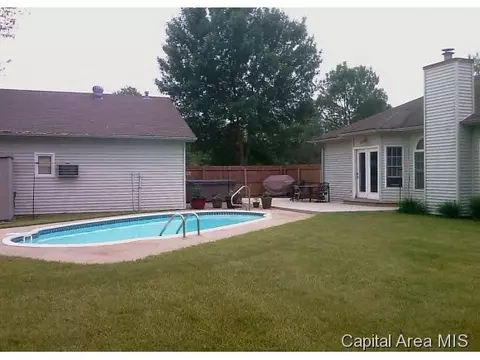 6251 Thresher, Springfield, IL 62712 photo 2