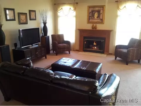 6251 Thresher, Springfield, IL 62712 photo 11